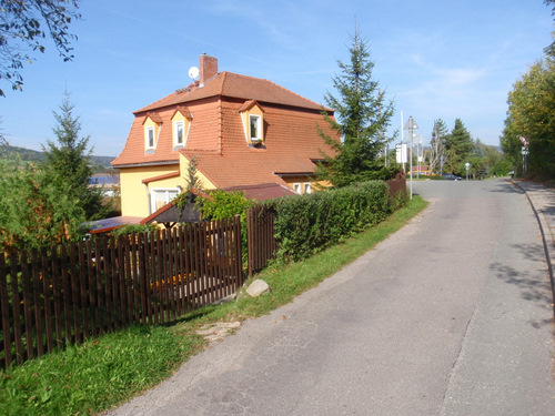 Entering the town Gro&szlig;jena.